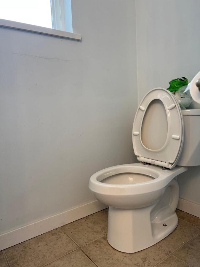One Bedroom, One Living Room, One Kitchen And One Bathroom With Independent Access Ричмонд Экстерьер фото